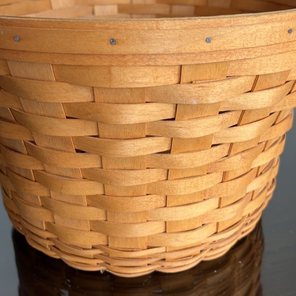 Longaberger Basket - Picture 5 of 9